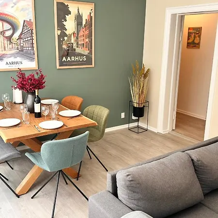 59m2 I Gadeplan Med Parkering Lige Udenfor Apartman